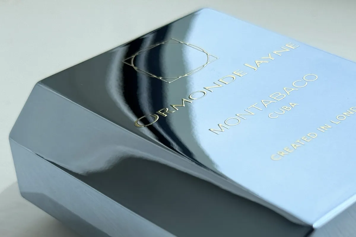 Mirror-finish electroplated luxury fragrance packaging